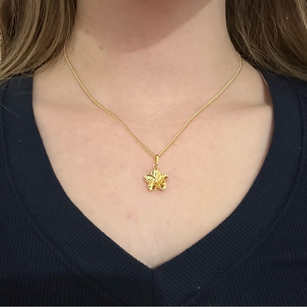 NWOT - Evry Jewels Flower Necklace